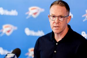 雷霆vs马刺_今日NBA常规赛直播_普雷斯蒂交易动态