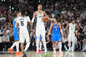 雷霆vs马刺_克隆体对决_NBA最新动态