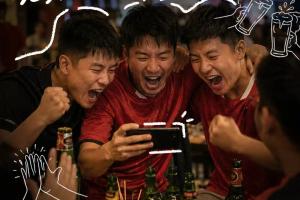 四年前陪你看球的人今年还在吗_足球比赛直播_高清在线观看