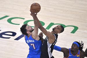 文班亚马比赛直播_文班亚马vs霍姆格伦_NBA最新动态