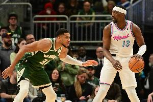 字母哥比赛直播_雄鹿热火最新动态_NBA球星兼容性分析