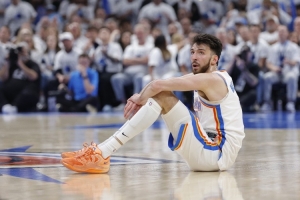 杰伦威&米切尔vs切特_篮球NBA雷霆最新动态_切特苦练视频