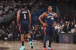骑士vs交易_赛季中做大交易不是夺冠方式_NBA篮球最新动态