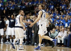 库里比赛直播_独行侠vs尼克斯_篮球NBA最新动态