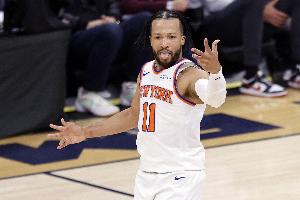 布伦森比赛直播_尼克斯最新动态_NBA球星高清视频