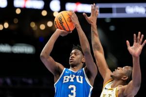 詹姆斯比赛直播_杜兰特vs詹姆斯最新动态_NBA湖人火箭球星对位