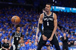 文班亚马比赛直播_雷霆vs马刺_NBA最新动态