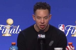 文班亚马比赛直播_马刺vs尼克斯NBA最新动态