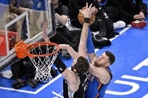 科内特比赛直播_篮球NBA最新动态_马刺抢七大战高清回放