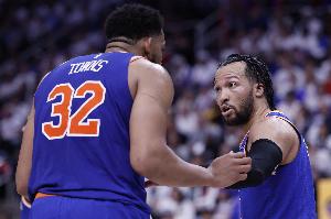 尼克斯vs马刺_NBA篮球下半场逆转纪录_马刺比赛最新战报