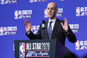 萧华谈摆烂与重建_篮球NBA最新动态_西部东部球队现状分析
