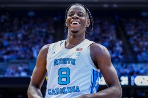 凯莱布·威尔逊比赛直播_NBA最新动态_篮球选秀热门球员