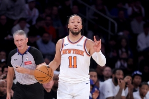 尼克斯vs马刺_布伦森高难度进球_篮球NBA最新战报
