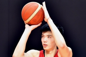 焦泊乔比赛直播_CBA最新动态_中国男篮比赛战报