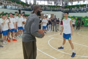 杰伦·布朗比赛直播_凯尔特人球星动态_亚历山大NBA最新视频