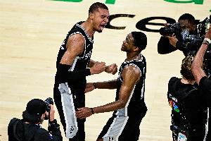 马刺vs尼克斯_篮球NBA今日战报_内线冲击战术分析