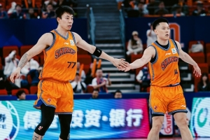 上海男篮vs未来对手_CBA冠军卫冕热门_中国篮球最新动态