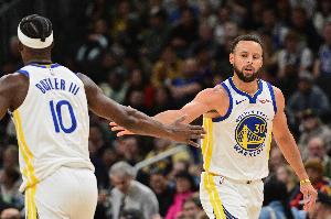 库里比赛直播_2026NBA最新薪资动态_勇士球星6000万合同