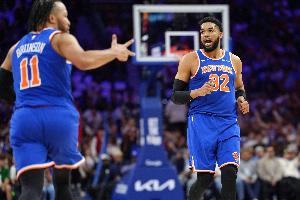 Skip比赛直播_尼克斯vs马刺_NBA科比模式唐斯布伦森最新动态