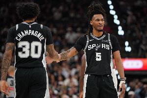 马刺vs对手_篮球NBA最新动态