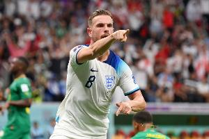 英格兰vs美国_足球世界杯高清直播_英超国家队高温应对