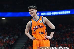 王哲林比赛直播_CBA最新动态_上海男篮战报