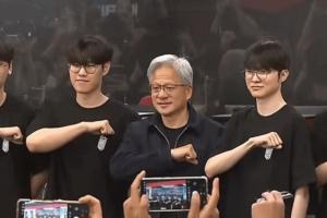 黄仁勋:韩国电竞全球顶尖！没有韩国网吧就没有英伟达