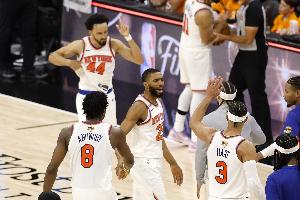 尼克斯vs对手_nba总决赛历史纪录_篮球最新战报