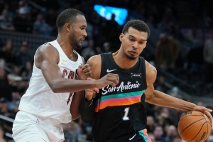 文班亚马比赛直播_尼克斯vs马刺_nba最新战况