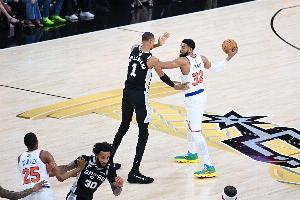 唐斯比赛直播_NBA总决赛G1最新动态_篮球攻防两端高清回放