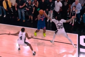 尼克斯vs马刺_NBA常规赛最新战报_篮球比赛高清在线观看
