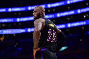 詹姆斯比赛直播_乔丹vs詹姆斯GOAT之争_NBA最新动态