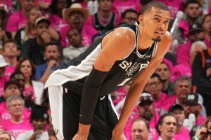 文班亚马比赛直播_马刺最新动态_篮球NBA高清在线观看