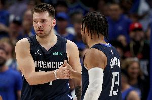 独行侠vs尼克斯_布伦森交易失败_管理层被解雇原因分析