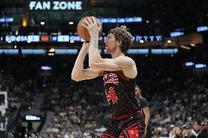 布泽利斯比赛直播_公牛热火最新动态_NBA篮球世预赛高清观看