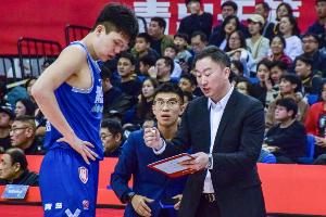 杨瀚森比赛直播_中国篮球最新动态_CBA杨瀚森青岛队