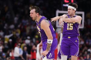 东契奇比赛直播_湖人最新动态_NBA篮球在线观看