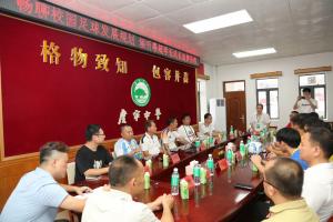广宁中学五大粤超球员探访母校_粤超足球全民动态_广东足球最新消息