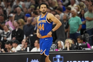 尼克斯vs勇士_篮球NBA总决赛三分命中率对比