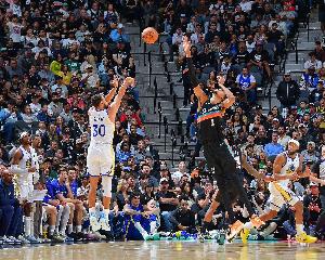 文班亚马比赛直播_NBA最新动态_现役最佳阵容评选