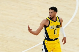 哈利伯顿比赛直播_NBA最新动态_篮球比赛高清在线观看