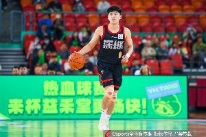 容子峰比赛直播_CBA最新动态_深圳男篮下赛季展望