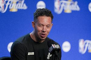 马刺vs尼克斯_NBA篮球比赛直播_G3关键战