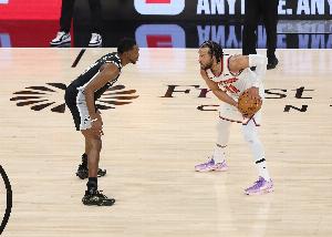 福克斯比赛直播_NBA篮球最新动态_马刺vs对手比赛高清
